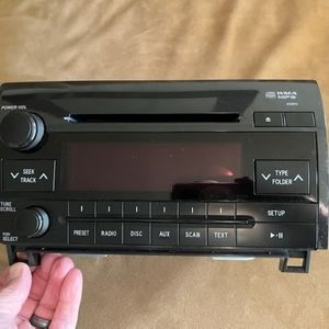 2013 Toyota Tundra Factory Installed Stereo/CD Player